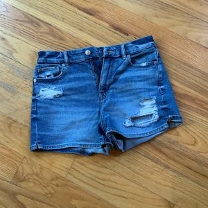 American Eagle Shorts. Curvy